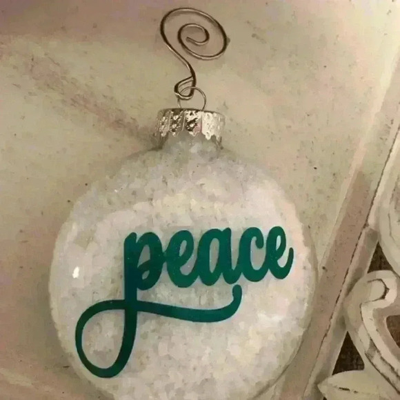 NWOT Peace Ornament - free w any purchase - Picture 3 of 6